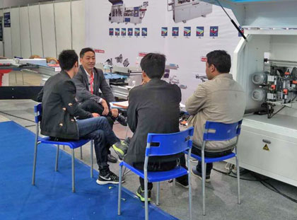 Customer detailed knowledge of plate saw
